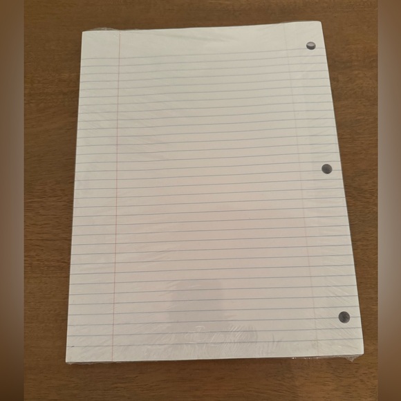 Package of College ruled paper - Picture 2 of 2